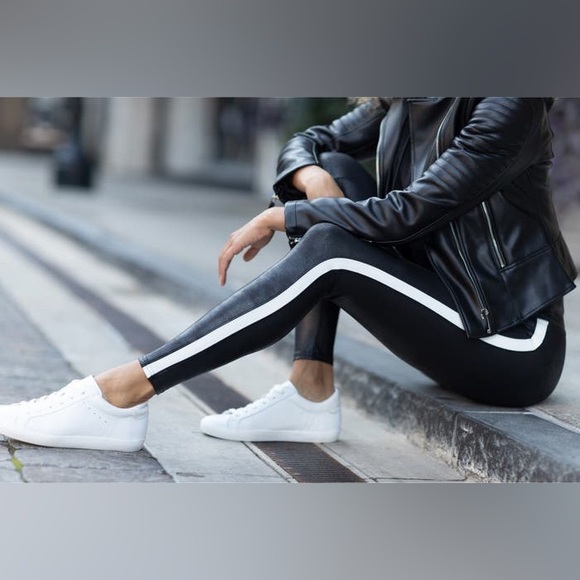 Spanx - Faux Leather Stripe Legging in Very Black/White size Large - Picture 4 of 10